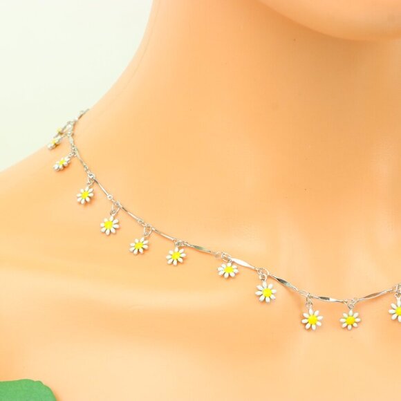 "New Beautiful Design Necklace Chain for Women/Girls, Gift, N993 - Picture 8 of 10